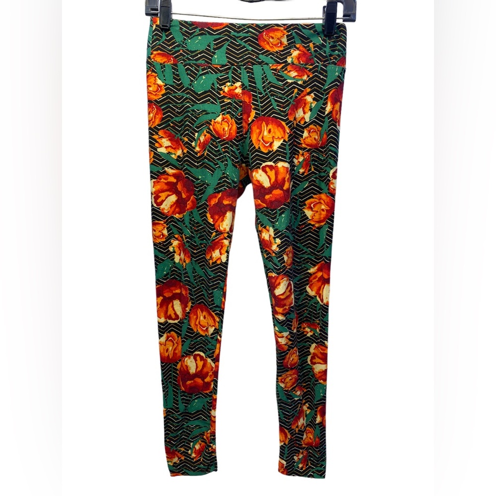 LulaRoe Black with zigzag print with large orange‎ red flower leggings